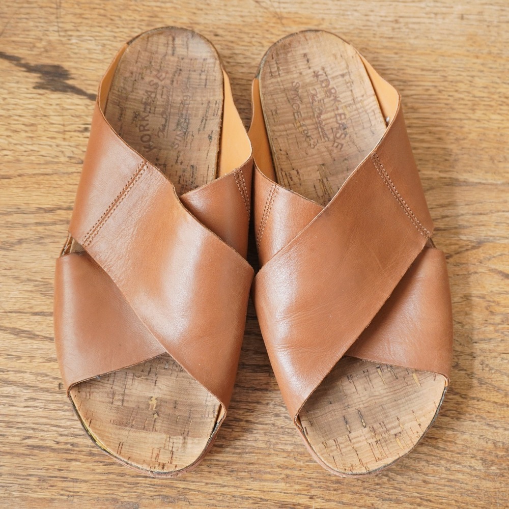 Kork-Ease Women's Size 9M Brown Leather Criss Cross Slide Sandals Casual Comfort